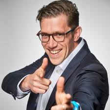 After 3 wonderful years at EY, it's time for me to move