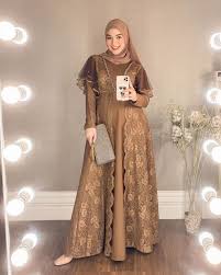 Maybe you would like to learn more about one of these? Rekomendasi Gaun Ibu Hamil Berhijab Ala Seleb Popmama Com