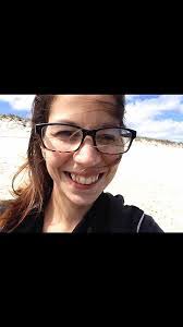 Elizabeth Navarra's Instagram, Twitter & Facebook