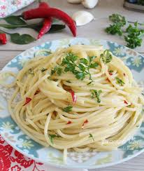 Spaghetti Aglio Olio E Peperoncino La Cucina Di Vane