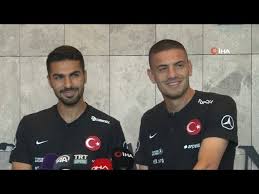 Crsitiano ronaldo, dybala, de ligt, bonucci, buffon, cuadrado, chiellini ve diğerleri. Merih Demiral Ronaldo Turkiye Ile 2 Macimizi Kazandigimizda Beni Tebrik Etti Youtube