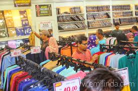 Sedangkan tekstil sendiri memiliki arti sebagai material fleksibel yang yang terbuat dari tenunan benang. Jakel Barulah Raya Beli Baju Raya Di Jakel Shah Alam Emilinda