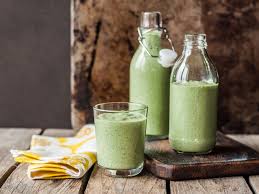 Soupe Froide De Courgettes A La Menthe Et Chevre Frais Recette Soupe Froide Courgette Recette Soupe Courgette