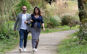 Après 39 ans de collaboration, jocelyne béroard et jacob desvarieux ont enfin décidé de se marier. Avec Cheri Epouse Moi Maintenant Tf1 Mise Sur Les Mariages Surprises Le Parisien