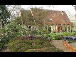 Visite guidée (avec navette) cette ancienne propriété agricole plantée d'oliviers et d'agrumes est devenue un magnifique jardin d'agrément tropical où … Un Petit Jardin Remarquable Dans Un Beau Paysage Youtube