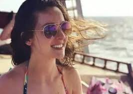 Mujer devuelve más de un millón de dólares que le depositaron por error  Ensegundos República Dominicana