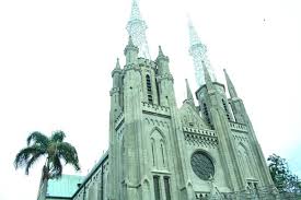 Jadwal misa gereja katedral jakarta alamat gambar di pusat ibadah kegunaan katolik dan masjid istiqlal arsitek foto kapan dibangun.gereja katedral jakarta atau yang memiliki nama resmi de kerk van onze lieve vrouwe ten hemelopneming (santa maria pelindung diangkat. Kemegahan Dan Keagungan Gereja Katedral