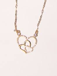 سلسله ذهب عيار 18 سلسلة ذهب عيار 18 شكل قلب به فراشة خصم 10 على المصنعية Jewelry Jewelrymaking Love Women Gold Jewelry Gold Necklace