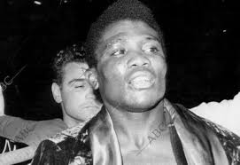 El boxeador negro (y muy querido) que logró el título mundial en la España  de Franco