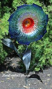 Glass Plate Flower Glass Flowers Garden Art Yard Art Suncatcher Diy Homemade Whimsy Repurposed Upcycle Art Glass Flowers Glass Plate Flowers Yard Art