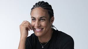 Rebecca Wilton's Instagram, Twitter & Facebook