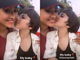 Yeh Rishta S Shivangi Joshi Shares Cute Video With Her Onscreen Son Kairav Times Of India What's the name of the bl webtoon, both of them were really, really muscular.