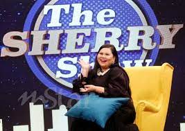 Field operations, which involves confronting and apprehending suspects, and communications, which gathers intelligence and assists those that work in field operations. Sherry Alhadad Pernah Putus Asa Hiburan Mstar