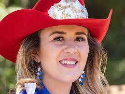 Queen Castro's Instagram, Twitter & Facebook