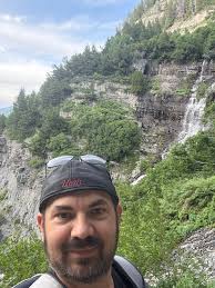 Apparently someone in this group is using my previously posted pictures,  posting them to this group and pretending to be me but with another name 🙈  So I'm reposting the original from