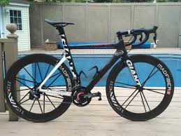 Giant Propel With Aero Bars Google Search With Images Bicycle Road Racing Bike Racing Bikes