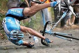 Johnny hoogerland gained a new legion of fans for his heroic ride to claim the kom jersey after a television car blasted him off the road and into a barbed wire fence. Worst Crashes In Tour De France History Cycling Today Official