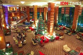 Akan kukirimkan ke santa biar dia ngasih hadiah buatmu. Sambut Natal Dan Tahun Baru Hotel Di Surabaya Ini Sebar Promo Khusus
