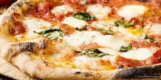 How To Make Pizza Like A Neapolitan Master In 2020 How To Make Pizza Ultimate Comfort Food Pizza