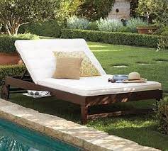 In ihrer bezeichnung steckt bereits ein hinweise auf ihre form: Chesapeake Double Chaise And Cushion Modern Outdoor Chaise Lounges By Pottery Barn Modern Outdoor Chaise Lounges Modern Outdoor Chaise Chaise Cushions