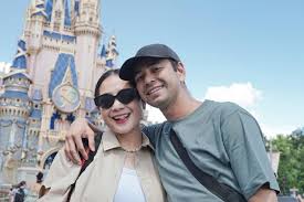 Pergi ke Spanyol, Nagita Slavina Nangis di Pesawat hingga Ditenangkan  Pramugari - PAGE ALL : Okezone Celebrity