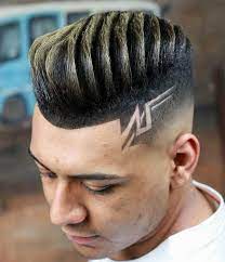 La amplia variedad abarca desde cortes de pelo cortos y elegantes hasta peinados largos con rastas, trenzas y más. 104 Imagenes Cortes De Cabello De Hombre Con Disenos Descargar Peinados