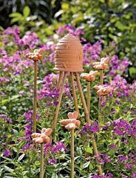 Beehive Garden Finial Gardener S Supply Company Bee Hive Garden Pottery Honeybee Gardens