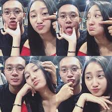 Viral foto pemuda bareng ibu cantiknya facebook/jhnguyners. Dulu Imut Kini Sandrina Sudah Berani Umbar Kemesraan Bareng Pacar Intip Fotonya Bikin Deg Deg Ser