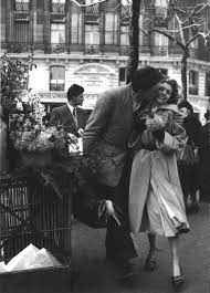 Pin On Vintage Couples Kisses