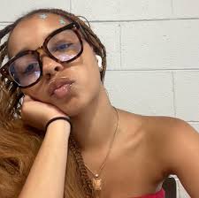 proof of life 💘 • • • • • • • • • • • • • • • • • • • • #whereslindseynow  #lindseyblackwell #uga