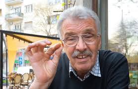 Az édesanyjához fűződő kapcsolatáról, a saját anyaságáról, új tervekről és arról, tévút azt hinni, hogy a közös alkotás egyúttal párterápia is. Egy Legenda Tavozott Budapest Fovaros Xiv Kerulet Zuglo Onkormanyzatanak Hivatalos Honlapja