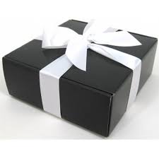 Black gift boxes are incredibly popular and great for all types of luxury retail gift packaging. Black Corporate Gift Boxes Colorful Gift Boxes Fancy Gift Boxes Golden Boxes Golden Gift Boxes Silk Gift Boxes In Egmore Chennai Sanskrriti Celebrating In Style Id 11072932662