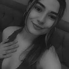 Rhea Thorpe's Instagram, Twitter & Facebook