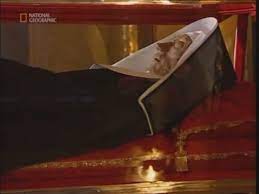 Es una manera de hacerse dios presente. La Verdadera Historia De Santa Rita De Casia Jamas Contada Peru Catolico