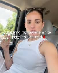 scarlet_period CEO Jo Barry never asked for endometriosis, but it changed  everything. In this honest reflection, she shares how chronic pain has  reshaped her relationship with her body, her people and her