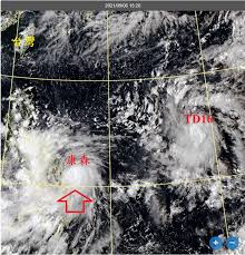 颱風舒力基 typhoon surigae （英文） 達到巔峰強度的颱風舒力基，其風眼清晰可見 路徑圖 颱風舒力基的路徑圖 十分鐘平均風速 颱風 （ jma ） 220 km/h （120 kt ） 強烈颱風 （ cwb ） 200 km/h （55 m/s ） 超強颱風 （ kma ） 210 km/h （59 m/s ） 超強颱風 （ hko ） 240 km/h 颱風 （ pagasa ） 215 km/h 颱風 （ nchmf ） 219 km. Fbm9dnrkvvpvqm