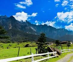 Terdapat pelbagai tempat menarik yang anda mesti lawati ketika di sini. Tempat Menarik Di Malaysia Yang Terkini 2021 Paling Cantik