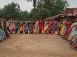 Naxalites announced election boycott by making a short film | मणिपुर ​हिंसा  और आदिवासियों को लेकर सरकार पर साधा निशाना; ग्रामीणों से कराई एक्टिंग -  Dainik Bhaskar