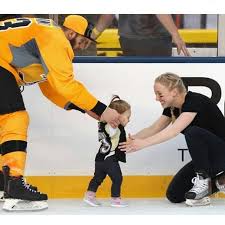 Nick Maisie And Lauren Bonino Nickbonino Pittsburghpenguins Penguins Hockey Lets Go Pens Pittsburgh Penguins