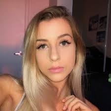 Jenni Malone's Instagram, Twitter & Facebook