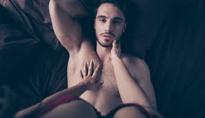 How to Talk Dirty To a Guy & 36 Secrets to Arouse Him with the Sexiest Words