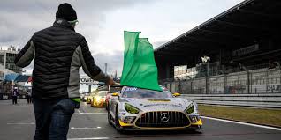Of je kiest voor echte duels en kijkt naar de klassiekerrace die eerder vandaag gereden. 24h Nurburgring 2021 Grosserer Kraftakt Als 2020