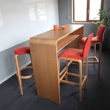 Is Yerinde Daha Enerjik Olmayi Evindeymis Gibi Hissetmeyi Kim Istemez Naturel Renk Ile Canli Mi Canli Kumaslarla Hayalleri 2020 Dekorasyon Fikirleri Renkler Yerler