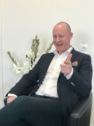 Säg hej till Daniel Sund,...