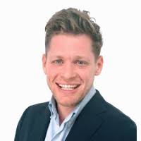 200+ perfiles de «Schiller»