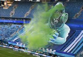 Чт, 20 февраля в 17:00. Torcida Do Zenit Faz Mosaico 3d E Transforma Virus Em Bola De Futebol Para Receber Time Em Campo Futebol Internacional Ge