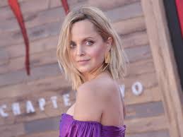 Mena suvari is an american actress, fashion designer, and model. Mena Suvari Pregnant Expecting First Child Sheknows