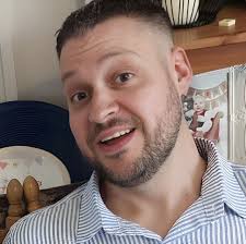 KARRION KROSS DOESN'T BELIEVE THE GRASS IS GREENER ON THE OTHER SIDE 👀