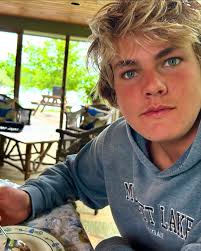 Melanie Senn (@melaniesenn) · Instagram photos and videos