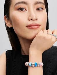 Modern femininity til damer online